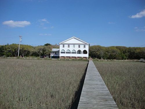 The Pelican Inn جزيرة باوليز المظهر الخارجي الصورة